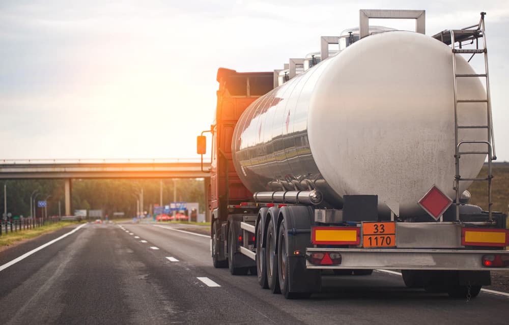 Curso ADR en Vigo: Transporte seguro de mercancías peligrosas